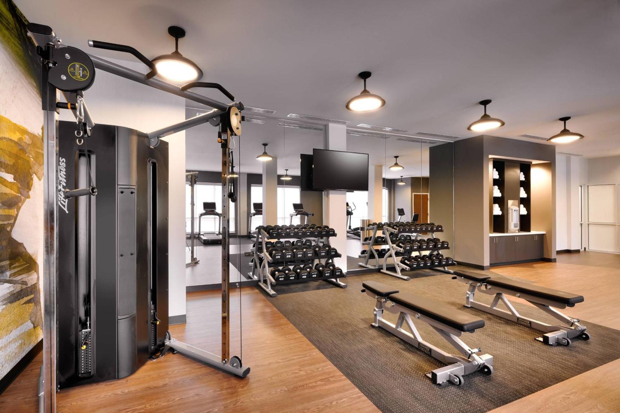 Courtyard By Marriott Atlanta Duluth Downtown Hotel Екстериор снимка