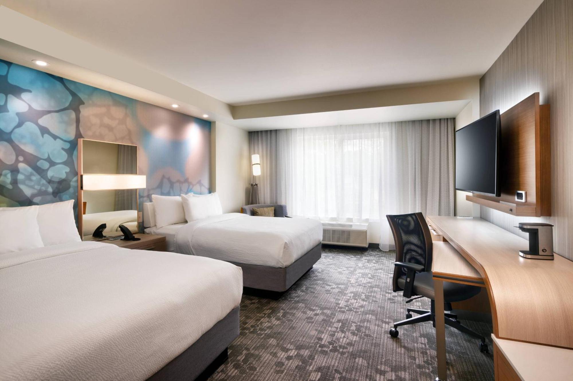 Courtyard By Marriott Atlanta Duluth Downtown Hotel Екстериор снимка